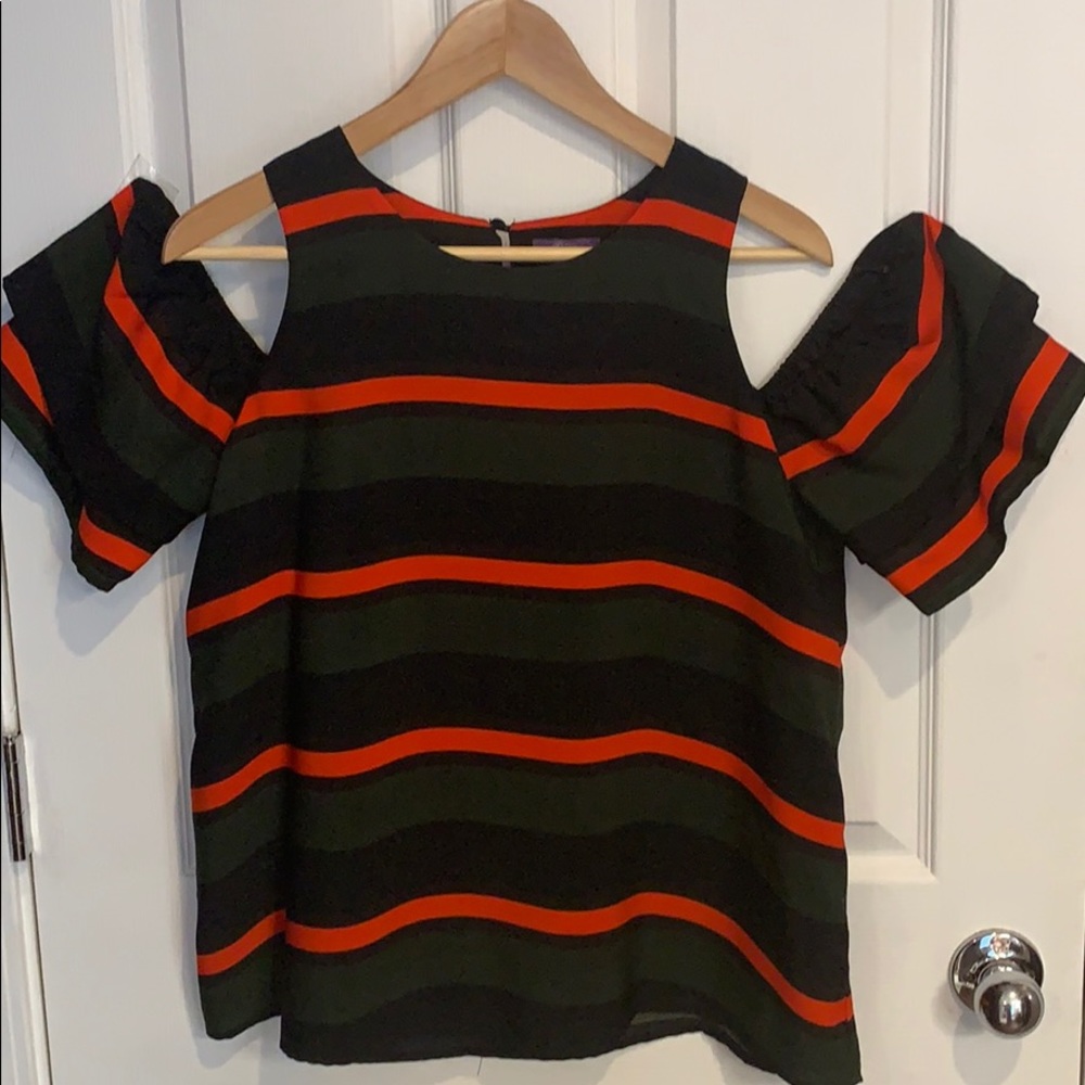 Poppy striped shoulder cut out blouse M